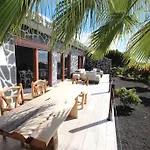Casa Robinson Sanjuan Batista بيت للعطل غيا ذي إسورا
